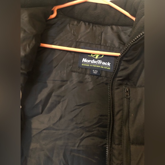 ✨NORDICTRACK QUILTED VEST XL - Picture 4 of 6